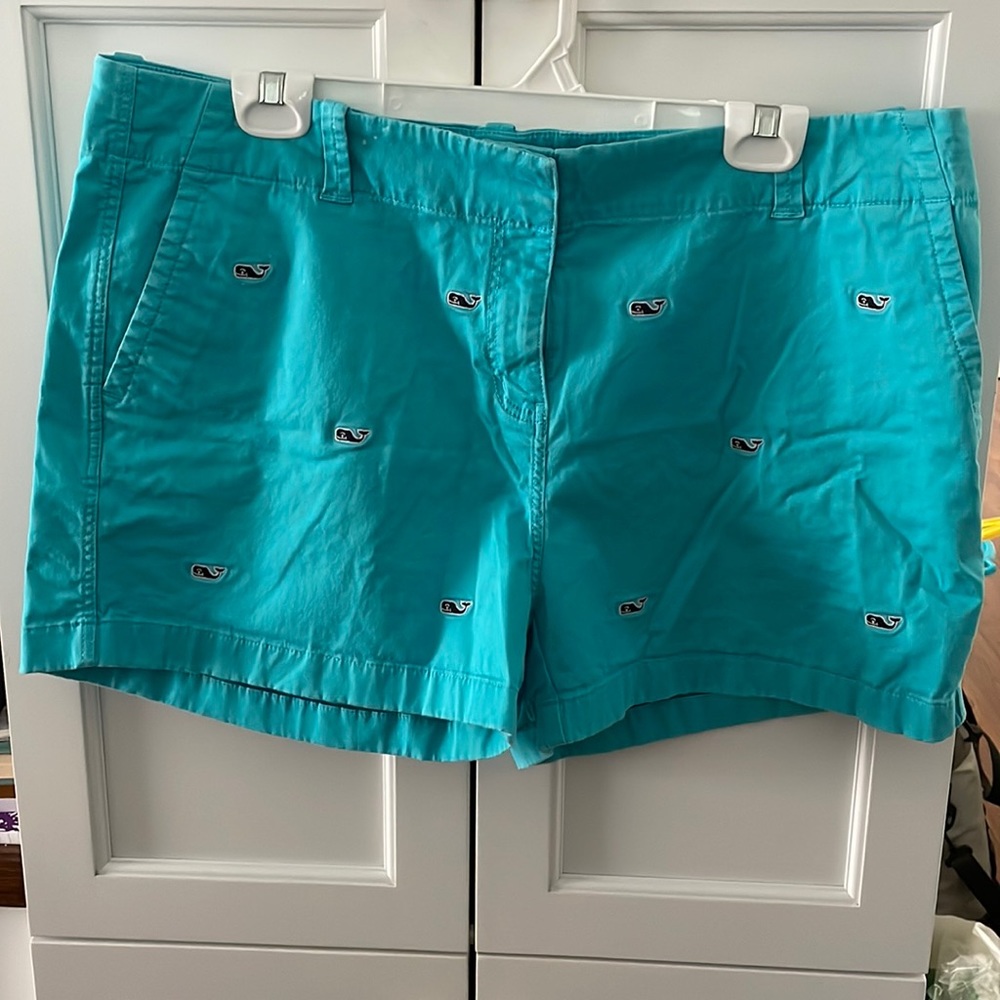 Women’s Vineyard Vines shorts.